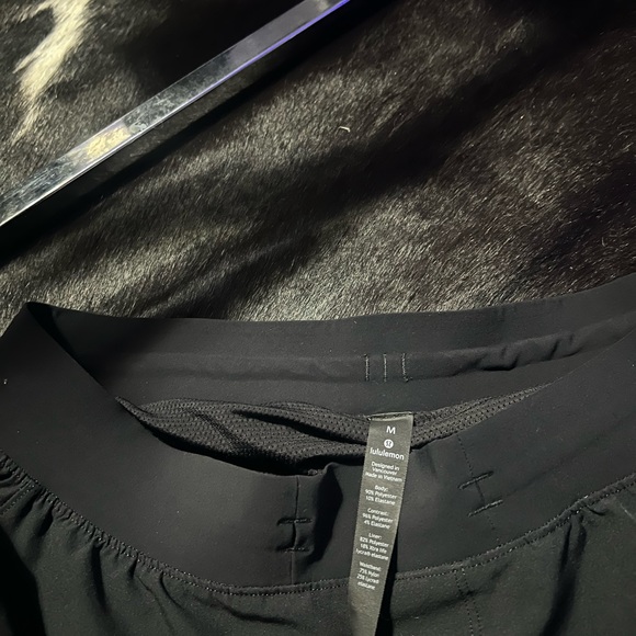 Lululemon shorts 5” - Picture 3 of 4